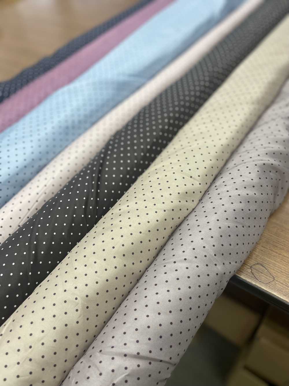 3696 Polyester Fuji Silk Dot Lining [outlet]