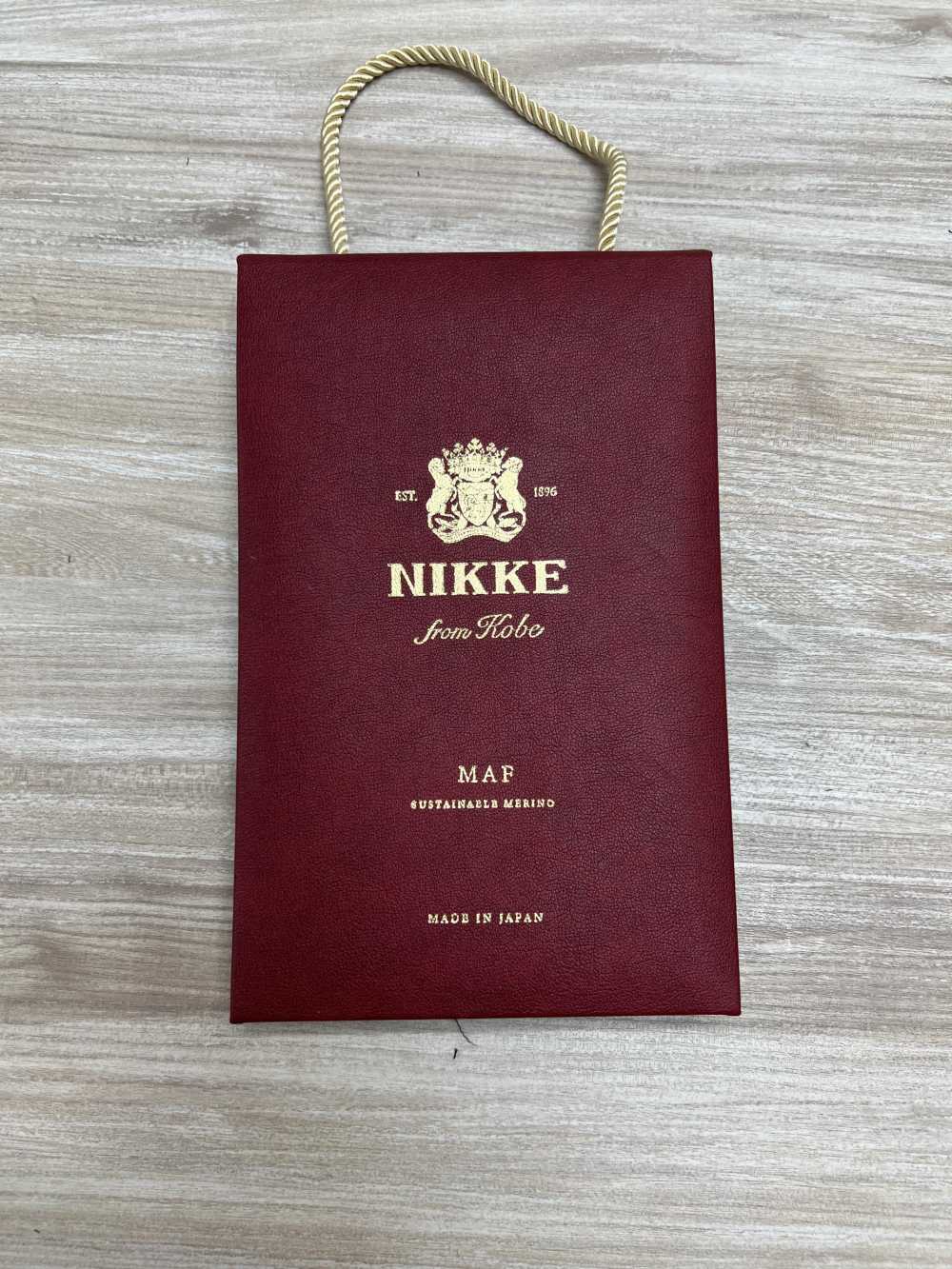 MAF NIKKE Original Collection Standard Catalog Book MAF[Sample Card] Nickel