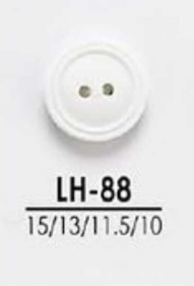 Dyeable Buttons For Light Apparel Such As Shirts And Polo Shirts