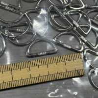 D15F YKK Slider Rear Mount Pull D Ring 15mm (For Sizes 5 And Above)[Zipper] YKK Sub Photo