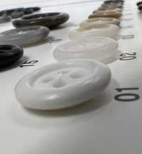 76 Giraffe Urea Resin 4-hole Button With Edging Giraffe Buttons (Twill Button Industry) Sub Photo