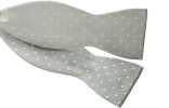 MT-940 Japanese Silk Hand-tied Bow Tie, Polka Dot, Light Grey