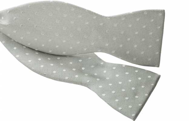 MT-940 Japanese-made Silk Hand-tied Bow Tie, Polka Dot Pattern, Light Gray