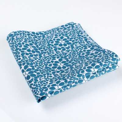 RCF-1064-06 Clover Pattern White/Green Pocket Square Made With English Ringhart Fabric